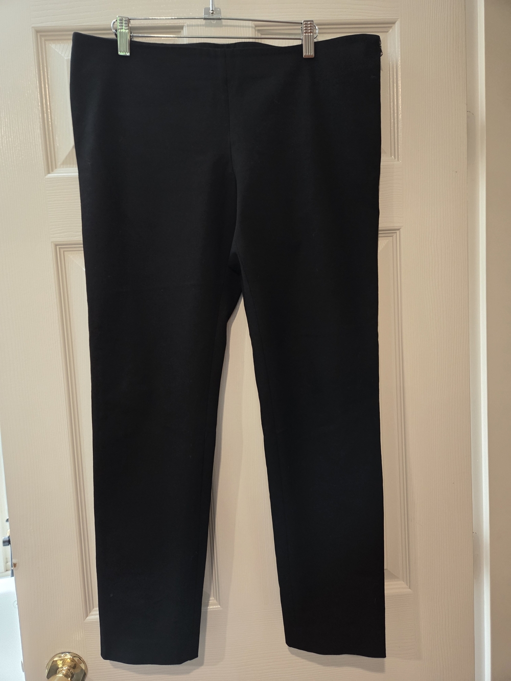 Judith & Charles Black Tailored Slim Straight Pants 12 Made in Canada